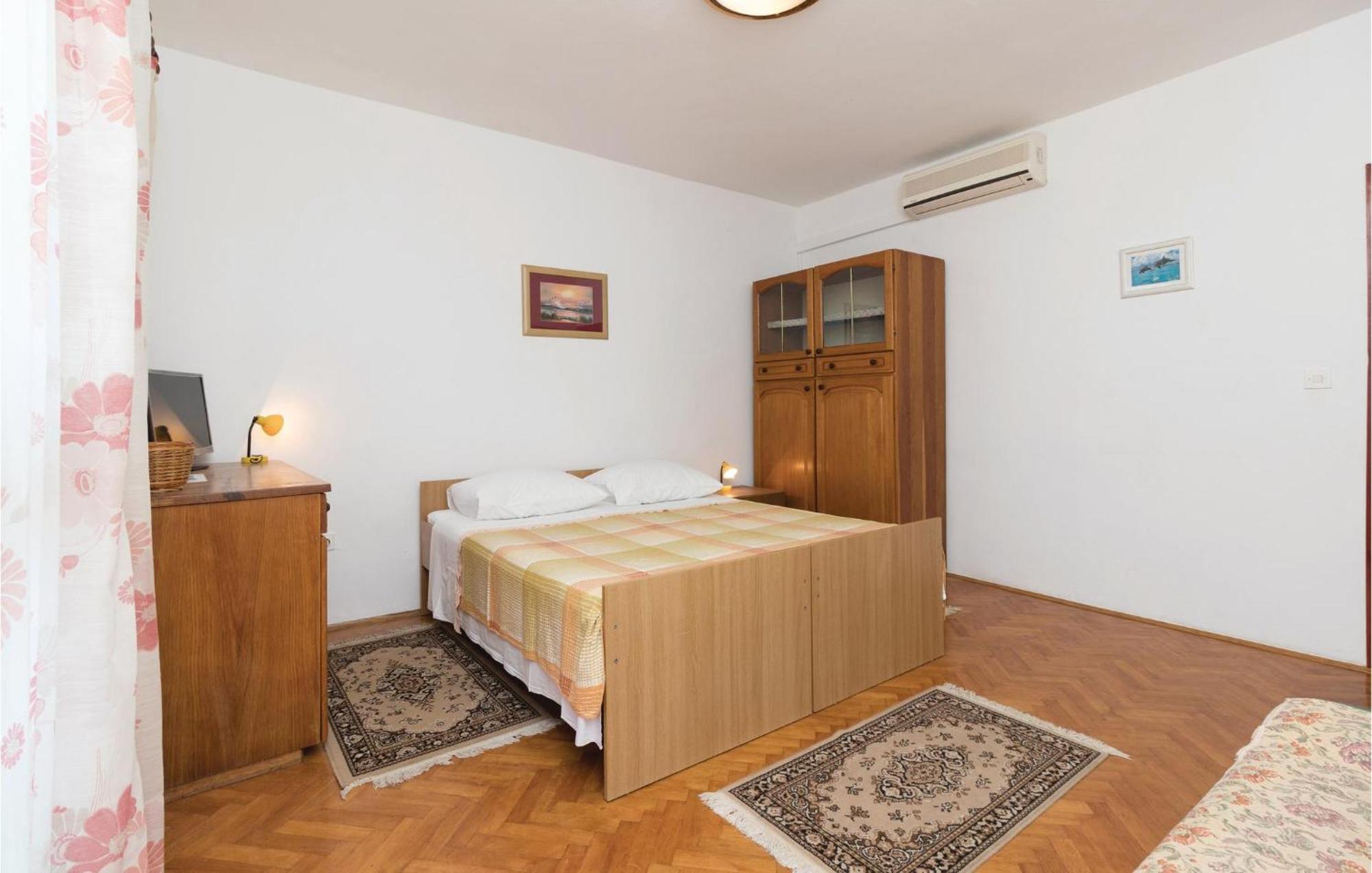 Nice Apartment In Zadar With Wifi Exteriör bild