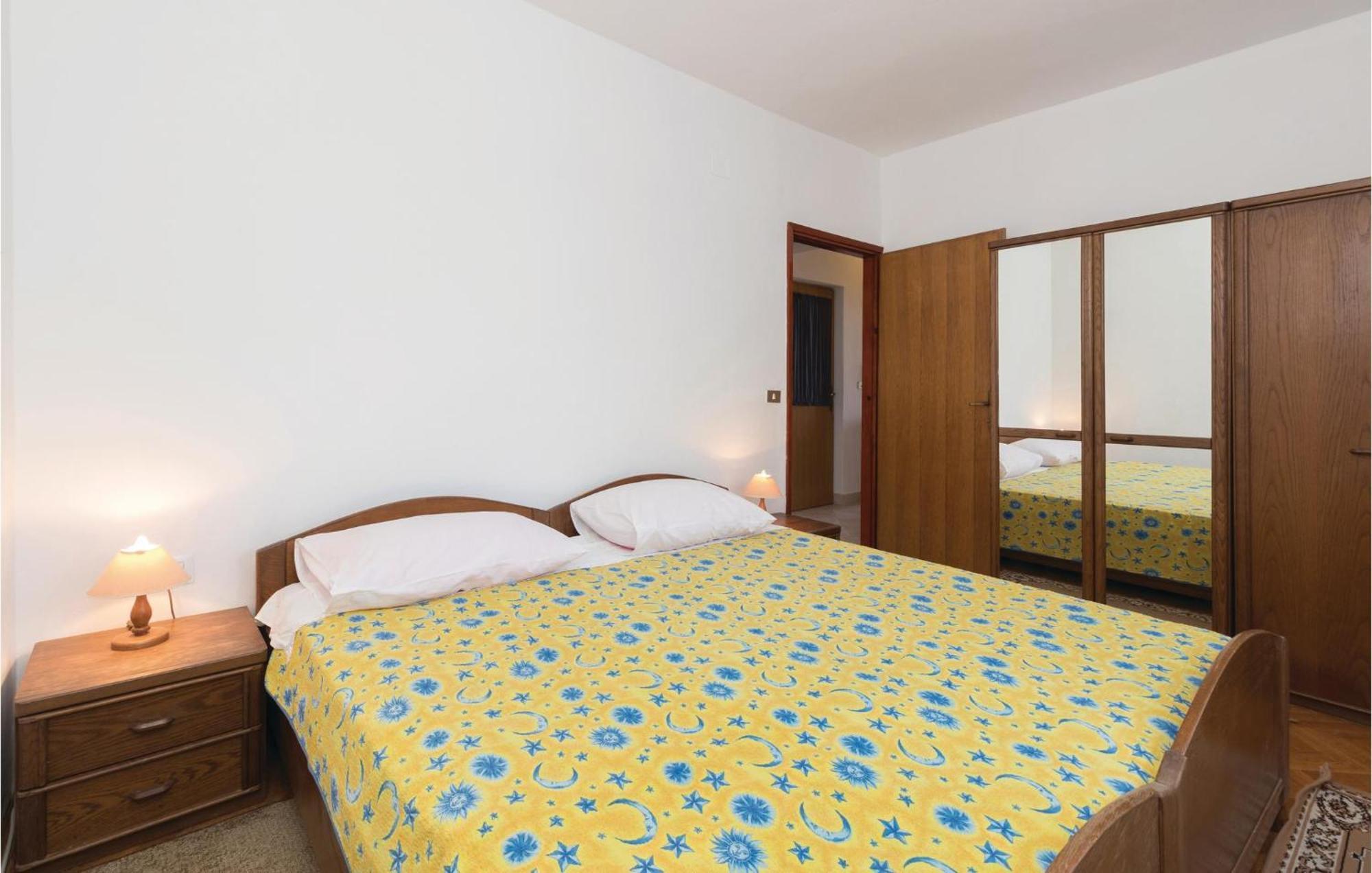 Nice Apartment In Zadar With Wifi Exteriör bild