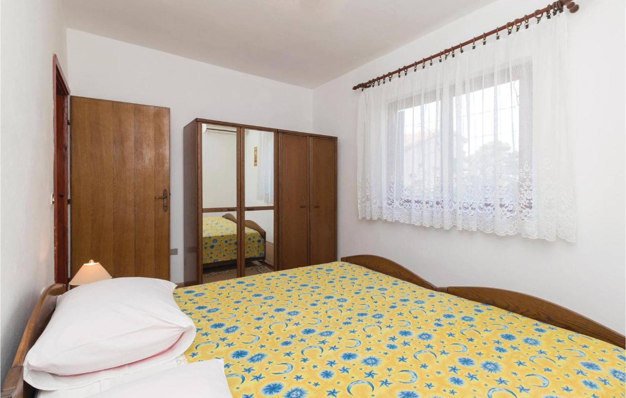 Nice Apartment In Zadar With Wifi Exteriör bild