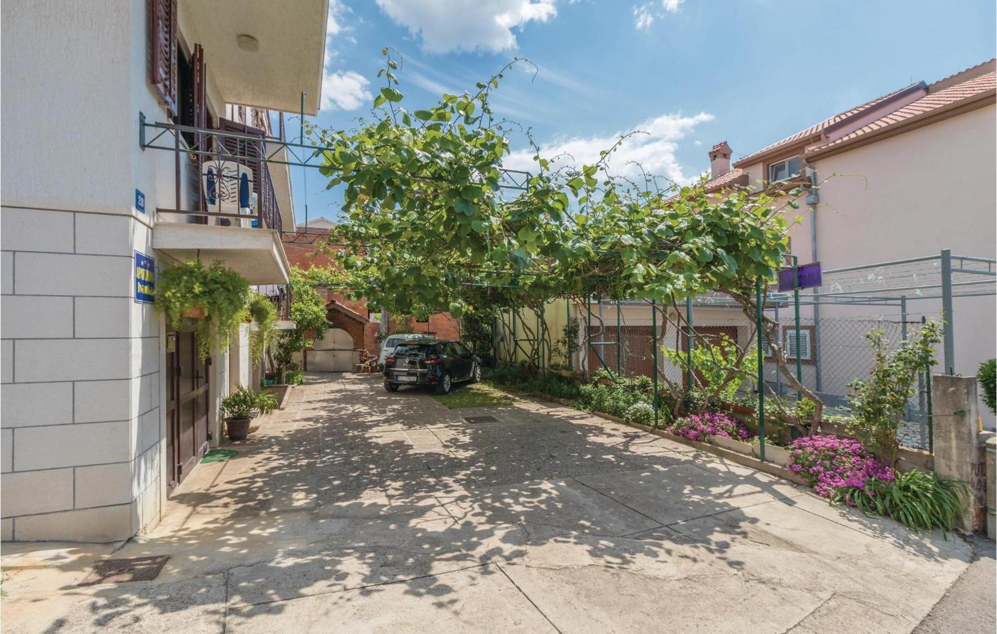 Nice Apartment In Zadar With Wifi Exteriör bild